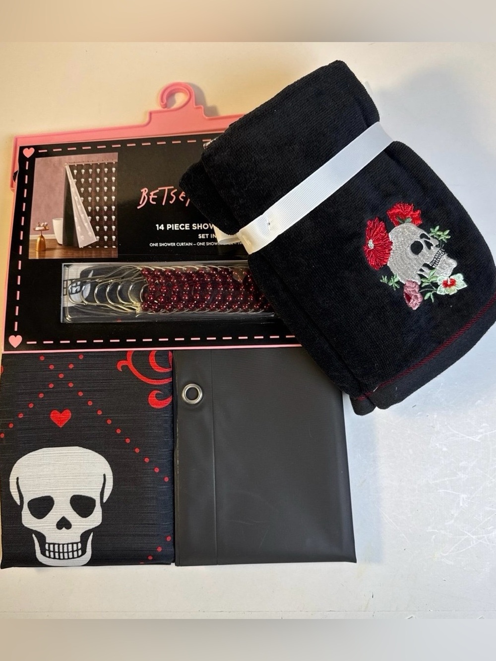 Betsey Johnson Halloween Skull Shower curtain set with hand towels
